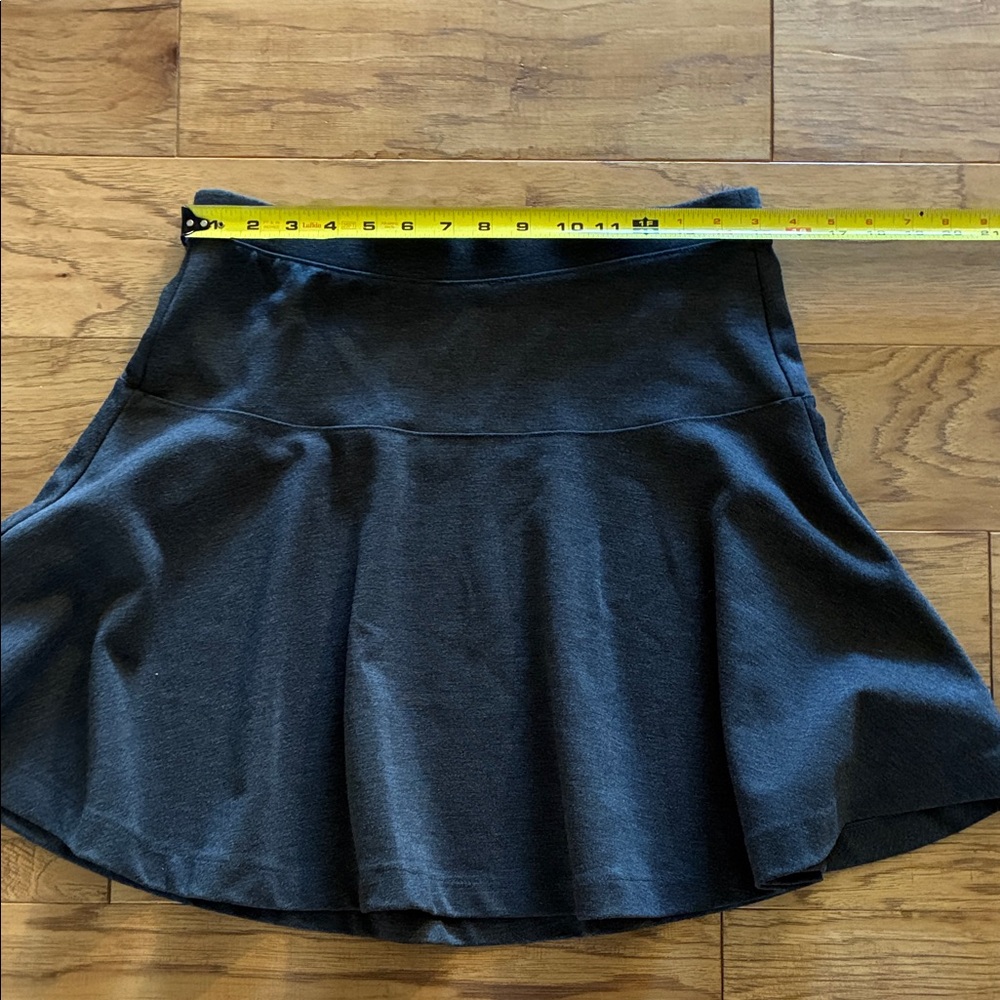 Gray Old Navy skirt size medium
